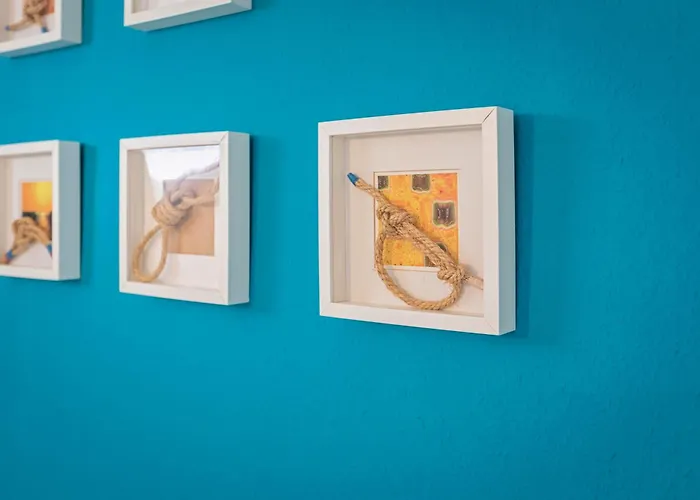 Beachfront 1br With Balcony, Pool & Parking Ancla Апартаменты *