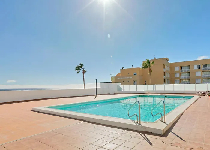 公寓 Beachfront 1br With Balcony, Pool & Parking Ancla